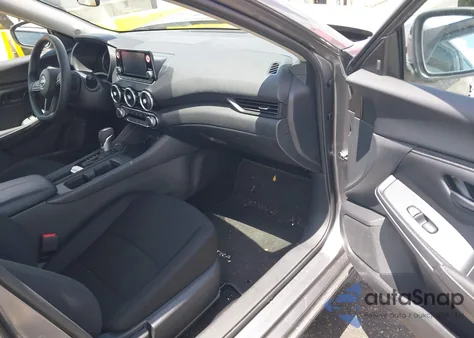 2025 Nissan Sentra S z USA, uszkodzony, nr VIN 3N1AB8BV3SY282927